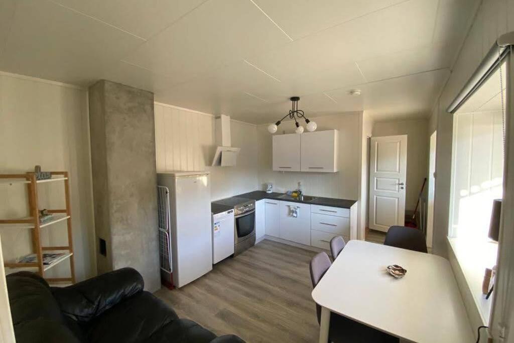 Waterfront Senja 3 Apartment Torsken Exterior photo