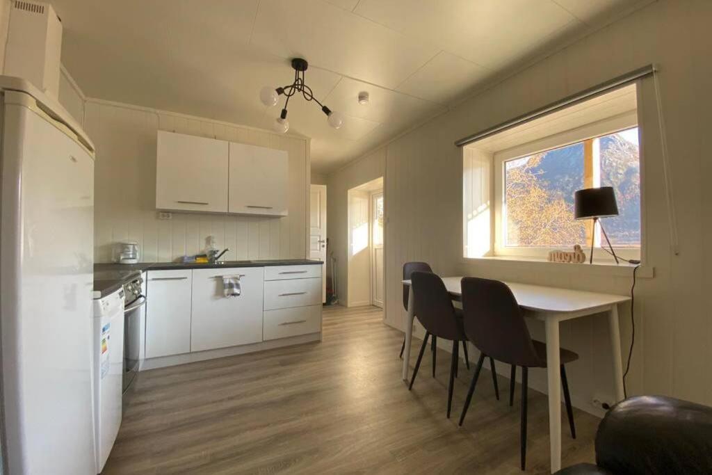 Waterfront Senja 3 Apartment Torsken Exterior photo